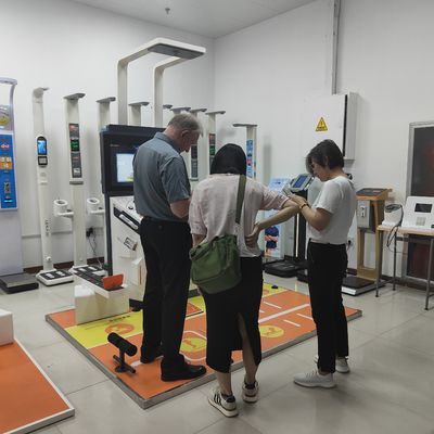 무게 ≤ 300kg 및 터치 스크린의 편리한 건강 의료 검사 기계