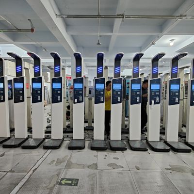 고도 측정 및 철강 구조와 함께 동전 조작 디지털 몸무게 척도