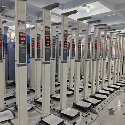 LED/LCD 디스플레이로 33*46*230cm의 의사 스케일 높이와 무게 측정 기계