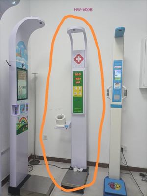 개인 건강 진단 기계 LED 디스플레이 AC100-240V의 자동 가중 척도